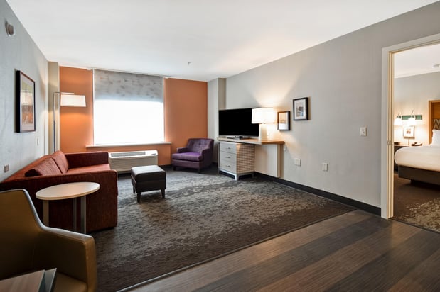 Images Holiday Inn Lancaster by IHG