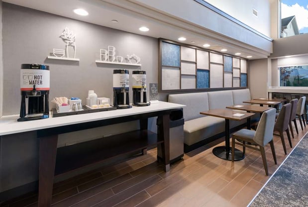 Images Hampton Inn & Suites Chicago/Hoffman Estates