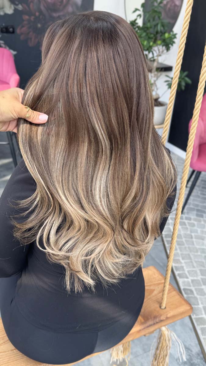 Bild 9 von Beauty & Diamonds - Friseur & Nageldesign