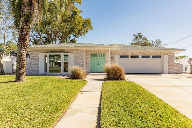 Images Robert Kirkland, Realtor for Simply Real Estate