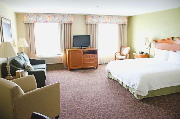 Images Hampton Inn & Suites College Station/US 6-East Bypass