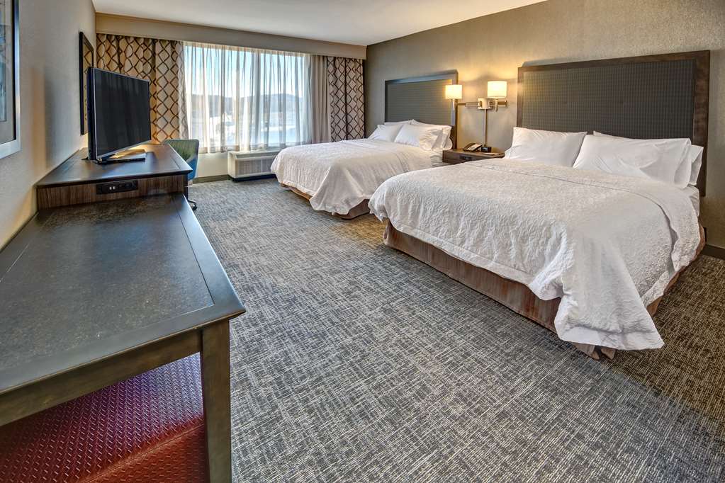 Hampton Inn & Suites Franklin Berry Farms