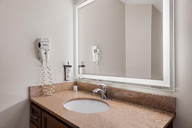 Images Candlewood Suites Cape Girardeau by IHG