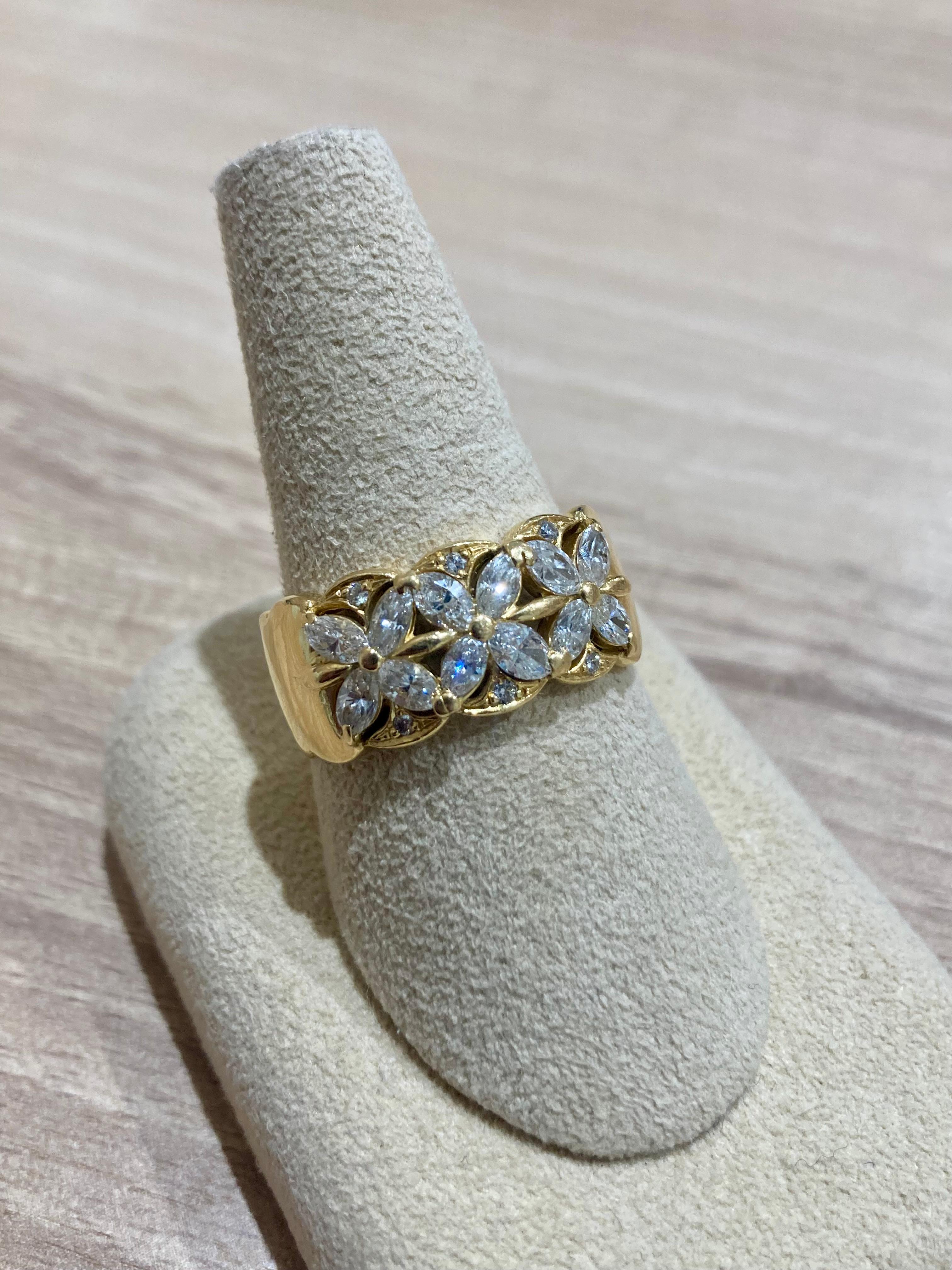 Images KOMEHYO（コメ兵）買取センター大丸須磨