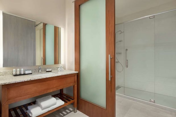 Images Embassy Suites by Hilton Sarasota