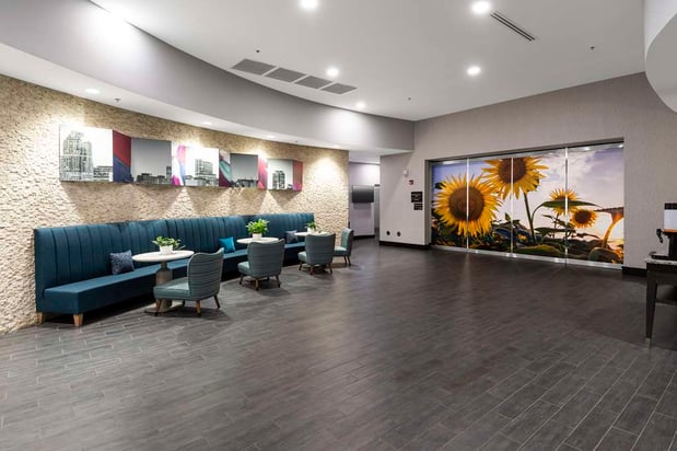 Images Hampton Inn & Suites Raleigh Downtown