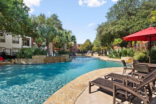 Images Camden Buckingham Apartments