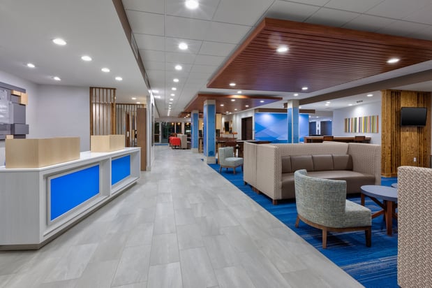 Images Holiday Inn Express & Suites Wooster by IHG