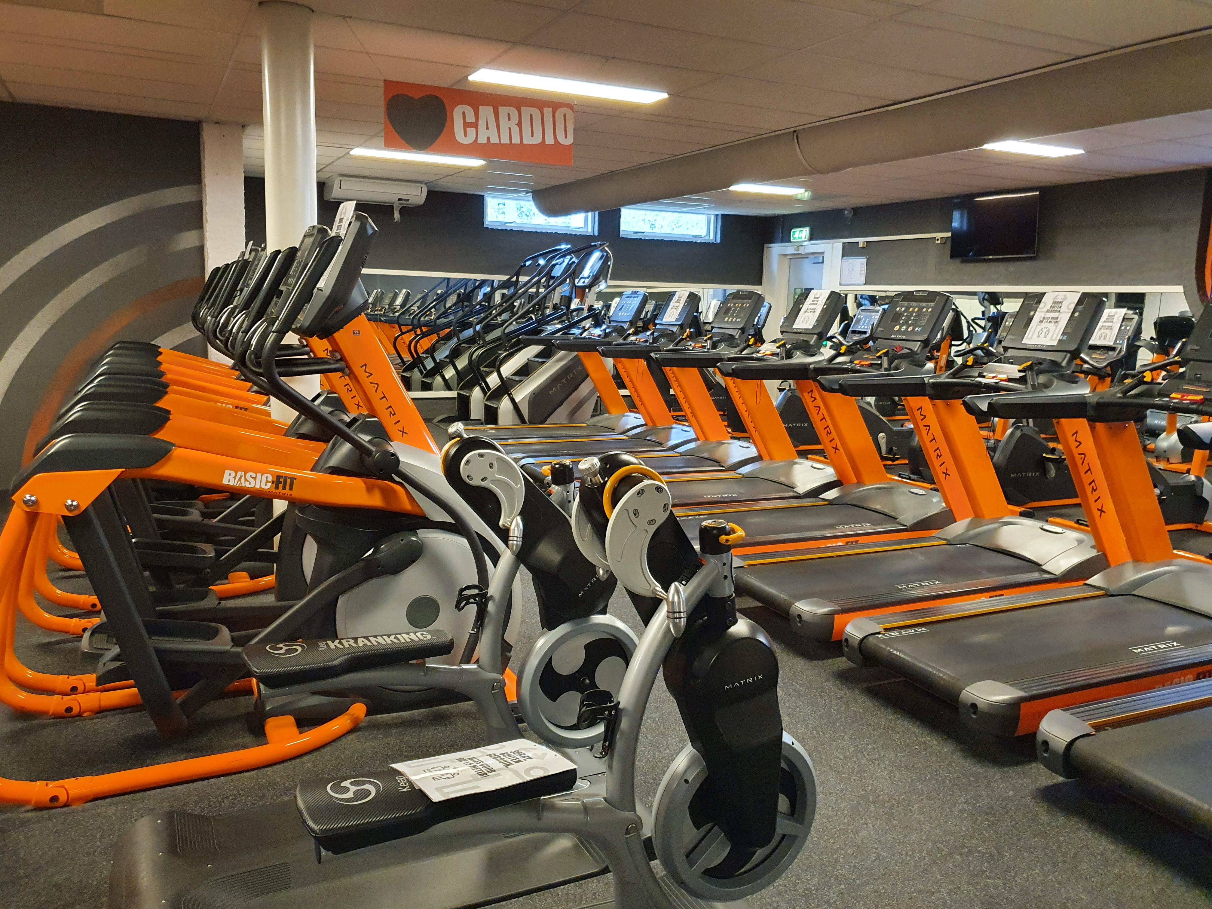 Foto's Basic-Fit Roosendaal t Zand 24/7