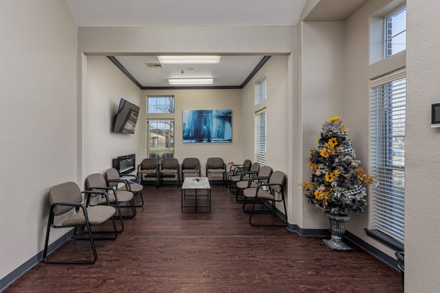 Images CLS Health: Pain Management Associates - Friendswood Edgewood