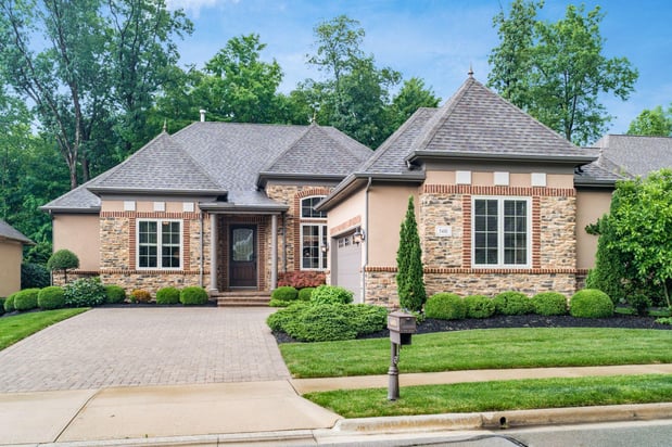 Images Teresa Powell, Realtor