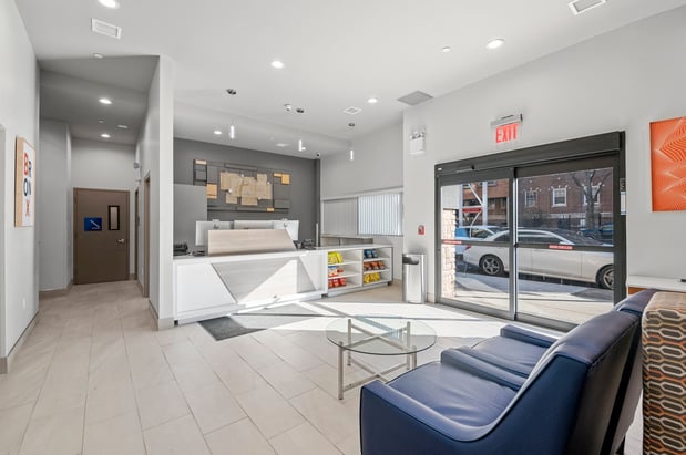Images Holiday Inn Express & Suites Bronx - Zoo Area by IHG