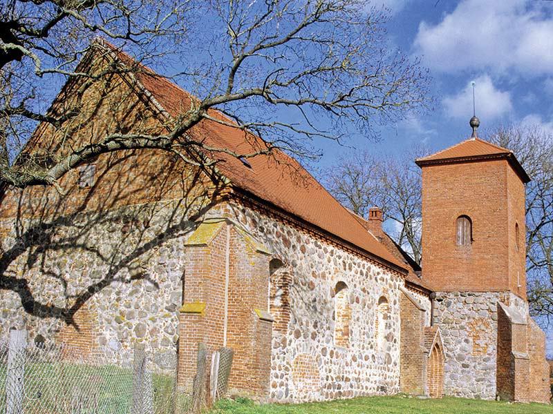 Kirche Pinnow - Pfarrsprengel Westprignitz, Gartenstraße in Pinnow