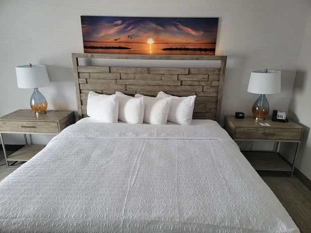 Images Hampton Inn & Suites Erie Bayfront