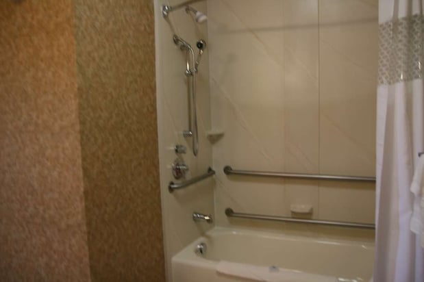 Images Hampton Inn & Suites Kalamazoo-Oshtemo