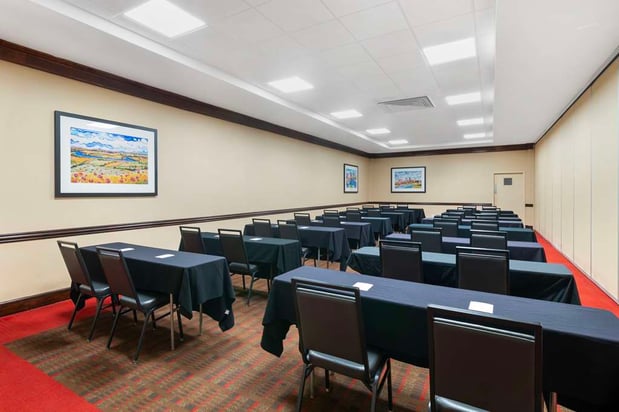 Images Best Western Plus Kansas City Sports Complex Hotel