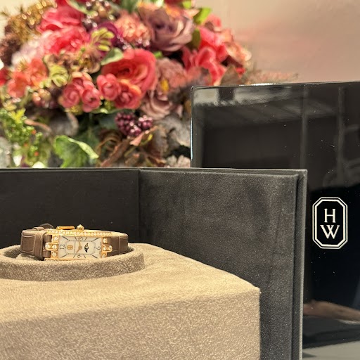 Images 買取専門店  KOMEHYO  (コメ兵)  広島三越