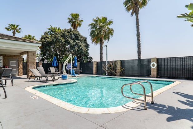 Images Holiday Inn Express & Suites San Diego Otay Mesa by IHG