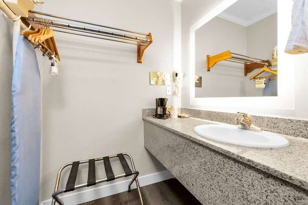 Images SureStay by Best Western San Francisco Marina District