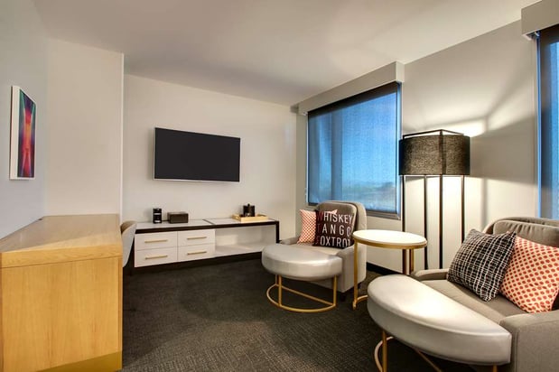Images The Rose Hotel Chicago O’Hare, Tapestry Collection by Hilton