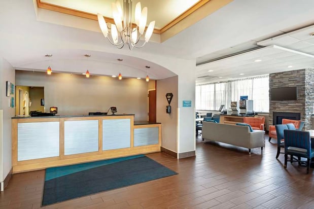 Images Best Western Hartford Hotel & Suites