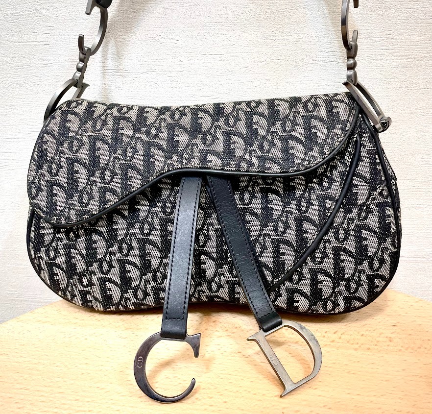 Images KOMEHYO（コメ兵）買取センターきりしま国分山形屋