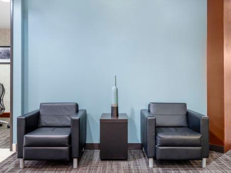 Regus - Oregon, Lake Oswego - Centerpointe Photo