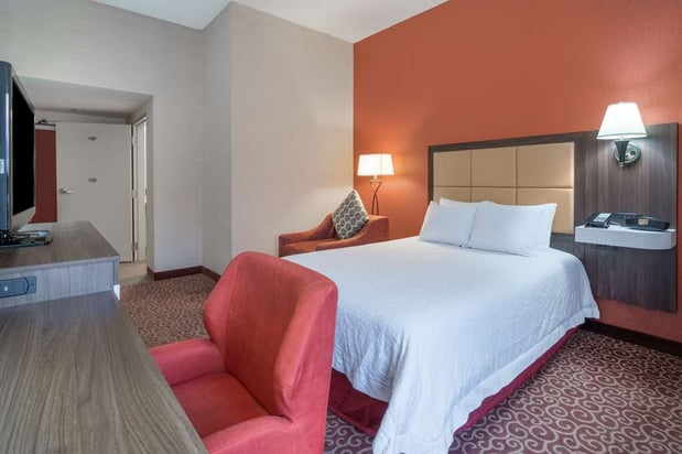 Images Hampton Inn Frostburg