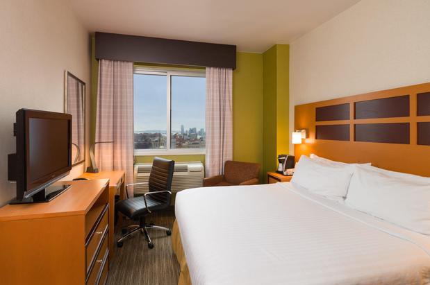 Images Holiday Inn Express New York City Times Square, an IHG Hotel