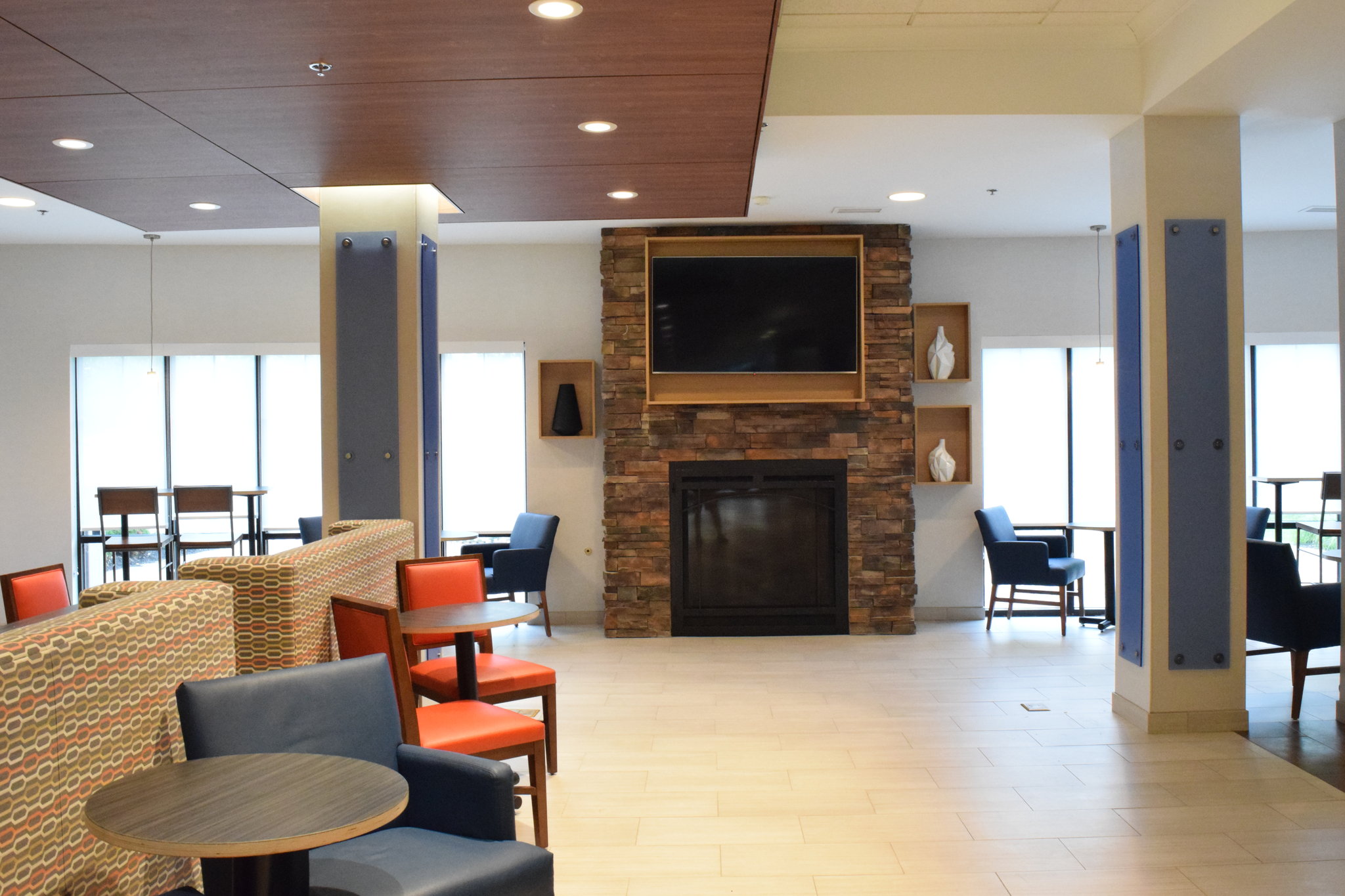 Holiday Inn Express & Suites Rochester Webster by IHG Image