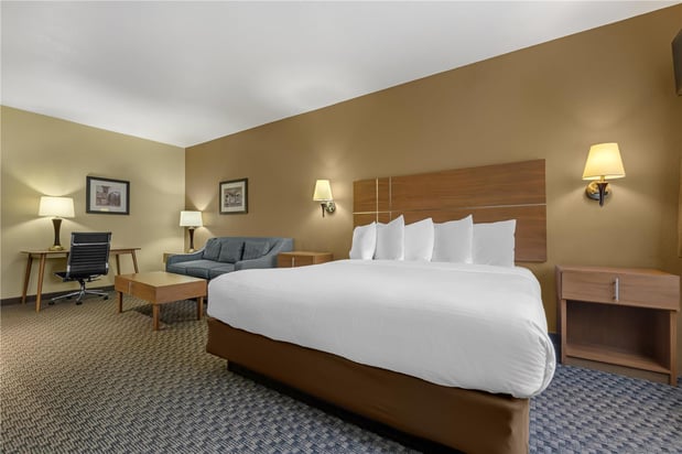 Images Best Western Plus Shamrock Inn & Suites
