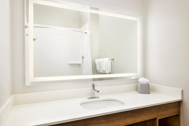 Images Holiday Inn Express & Suites Wheeling by IHG