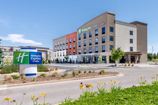 Images Holiday Inn Express & Suites Colorado Springs Afa Northgate by IHG