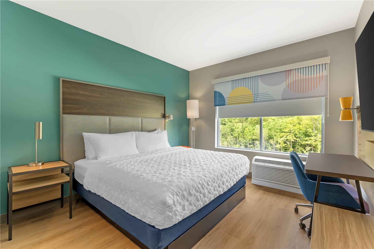 Guest room