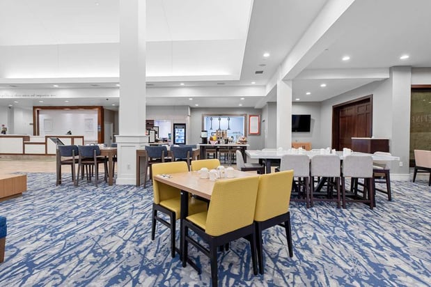 Images Hilton Garden Inn Auburn