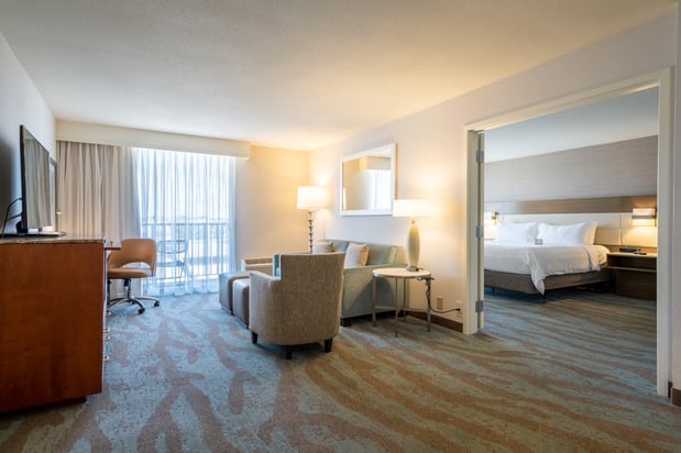 Images Crowne Plaza Ventura Beach by IHG