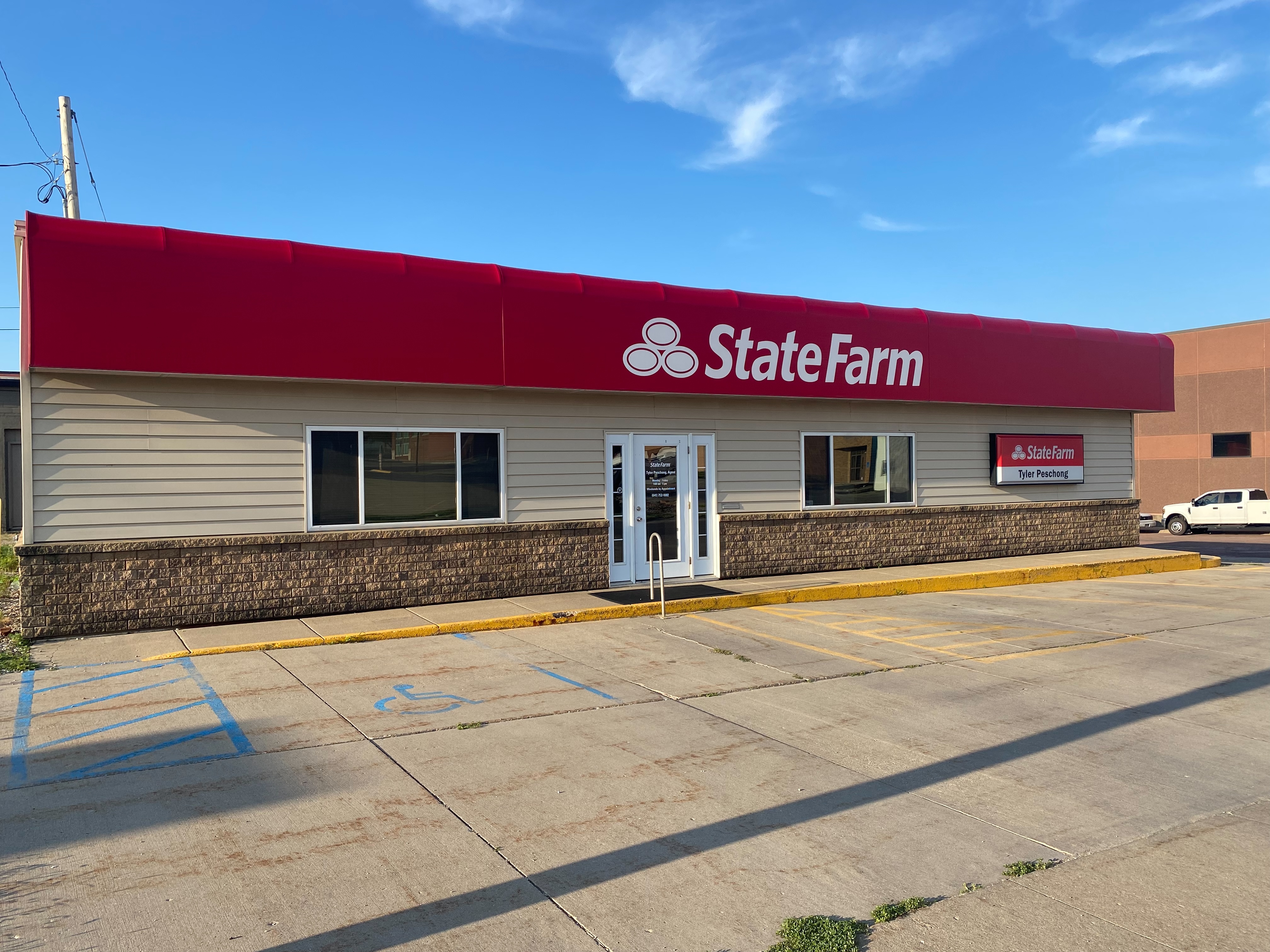 Exterior of the Typer Peschong State Farm Agency