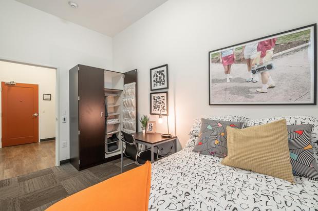 Images Arena District Apartments