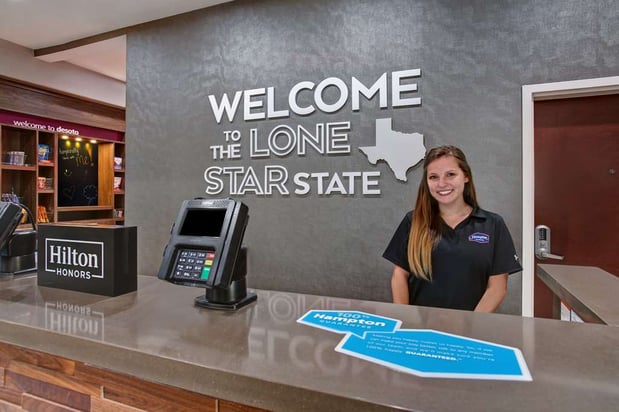 Images Hampton Inn & Suites Dallas-DeSoto