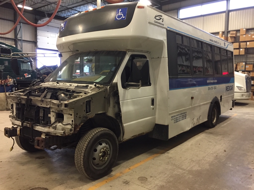 Images Centre Du Camion Boucherville Inc - Centre de services TruckPro