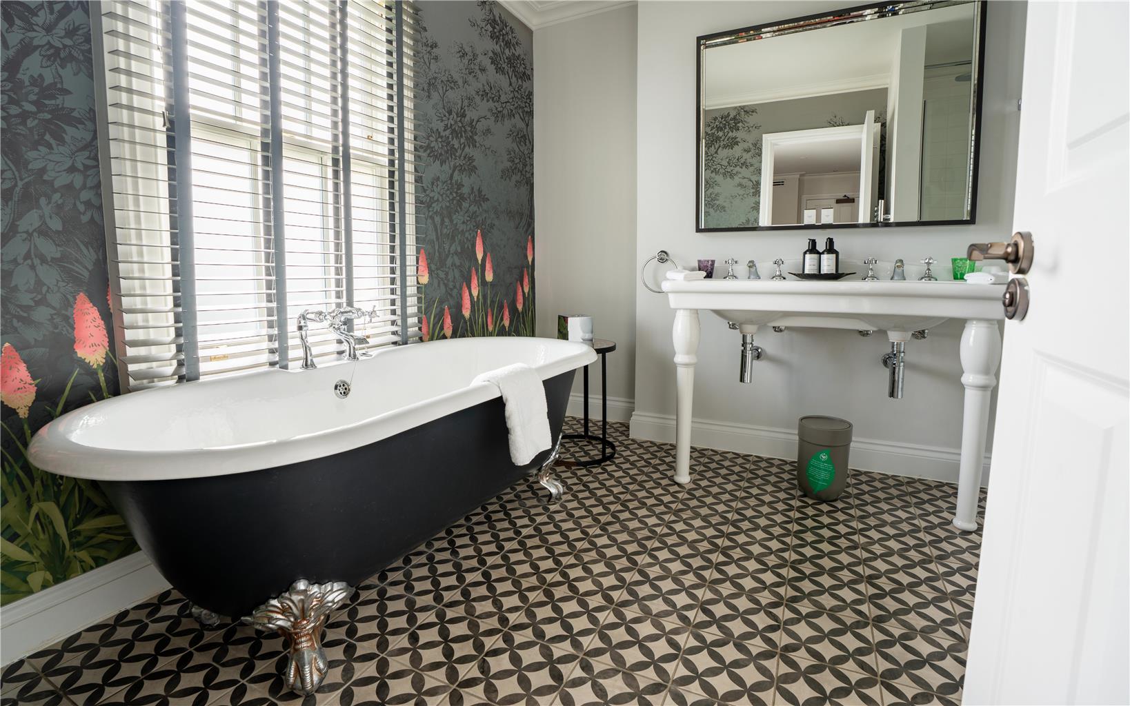 Gresham Premium Bathroom