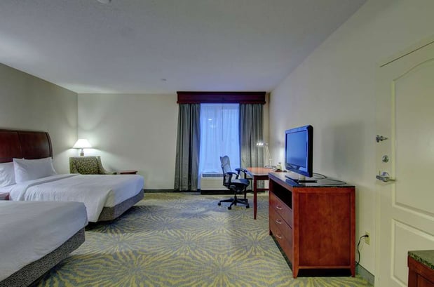 Images Hilton Garden Inn Norwalk