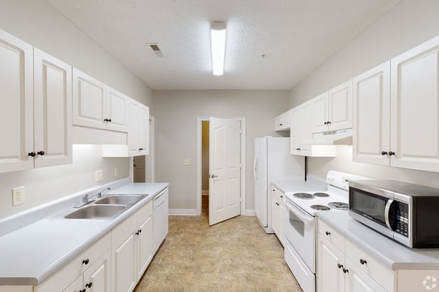 Images The Grand Reserve at Madison Apartments