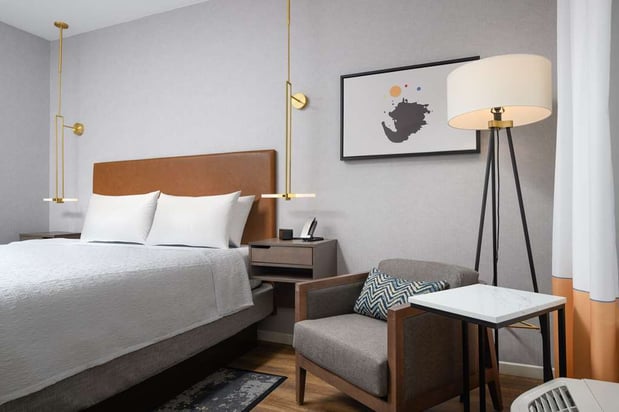 Images Hampton Inn & Suites Huntsville Downtown