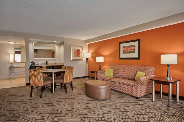 Images Hampton Inn Evansville Airport