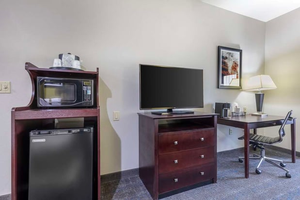 Images Best Western Plus Mansfield Inn & Suites