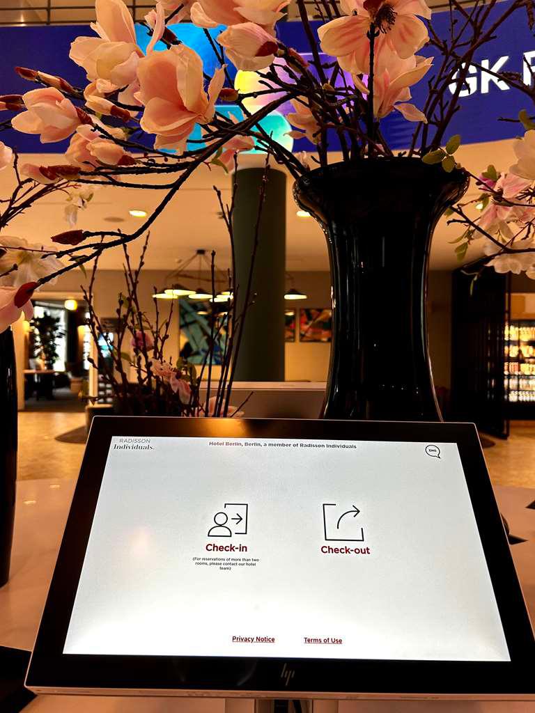 Check In & Check Out Kiosk Hotel Berlin, Berlin, a member of Radisson Individuals Berlin 030 26050