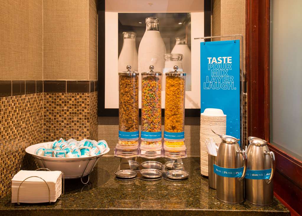 Images Hampton Inn by Hilton Toronto-Mississauga West