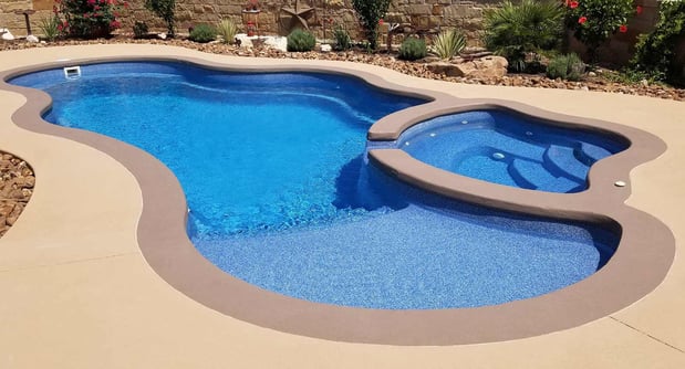 Images Gary's Pool and Patio