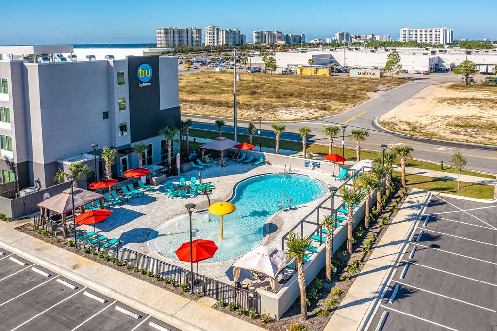 Tru by Hilton Destin